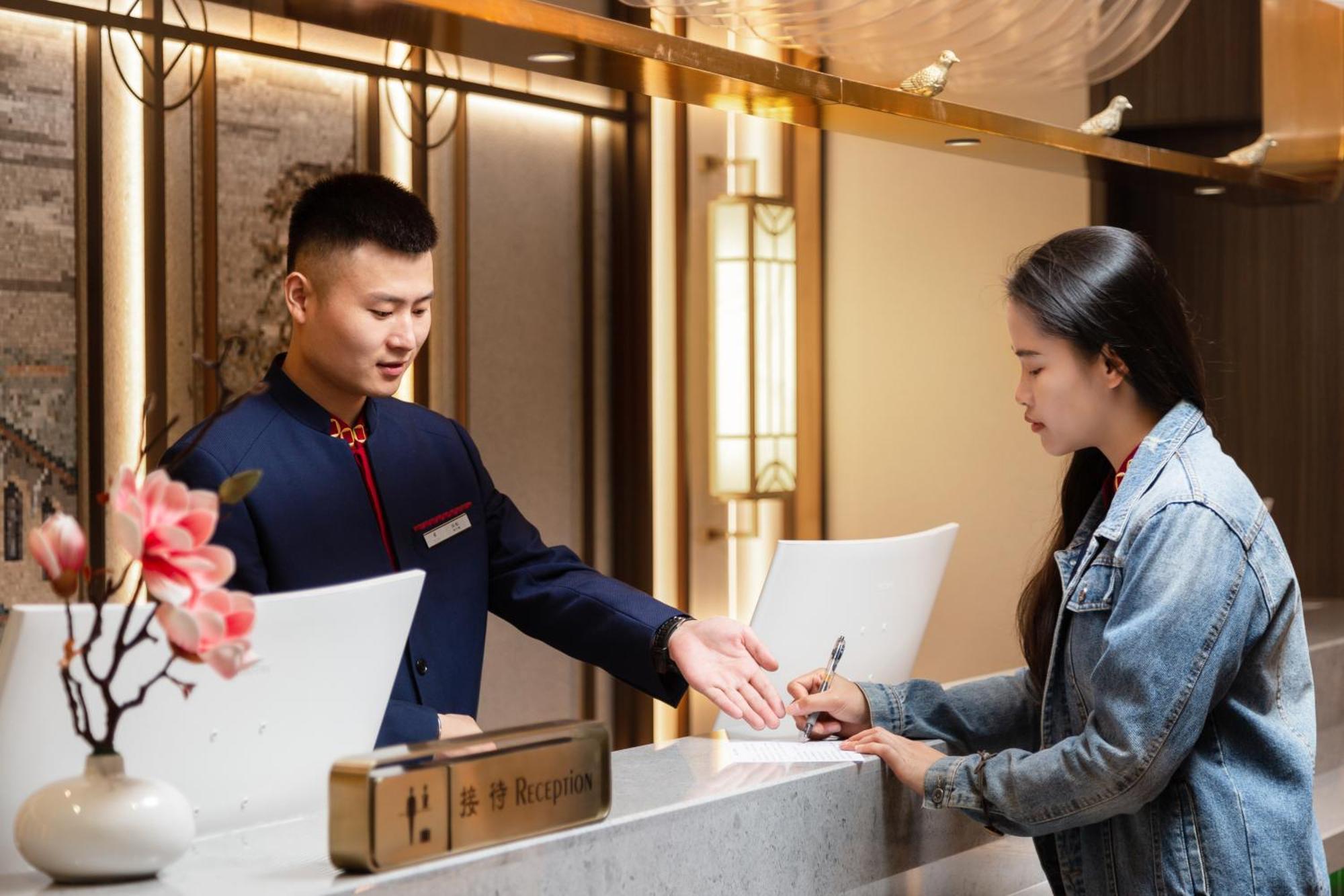 Guangzhou Wogo Yuanbao Hotel-Zhujiang New Town-Free Canton Fair Shuttle Bus & Overseas Buyer Registration Services מראה חיצוני תמונה